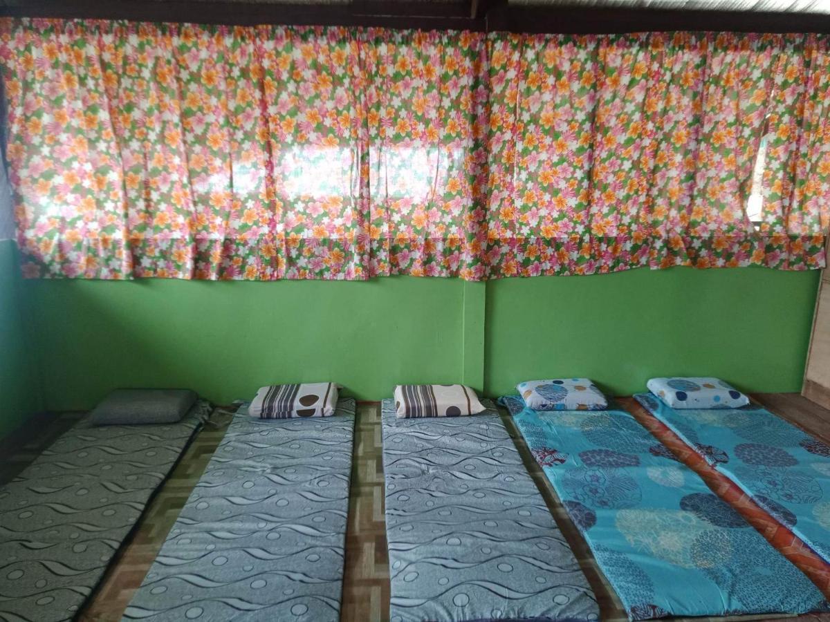 Roca'S Homestay Backpackers Chalet Batuan Bagian luar foto
