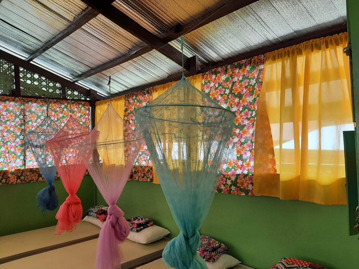 Roca'S Homestay Backpackers Chalet Batuan Bagian luar foto